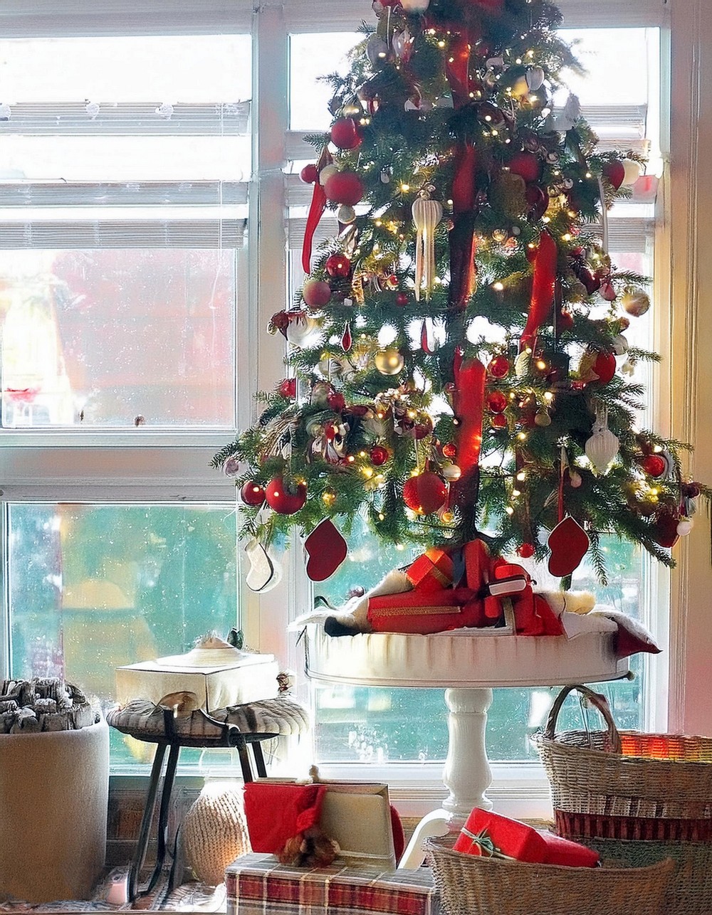 Southern Style Tabletop Christmas Tree