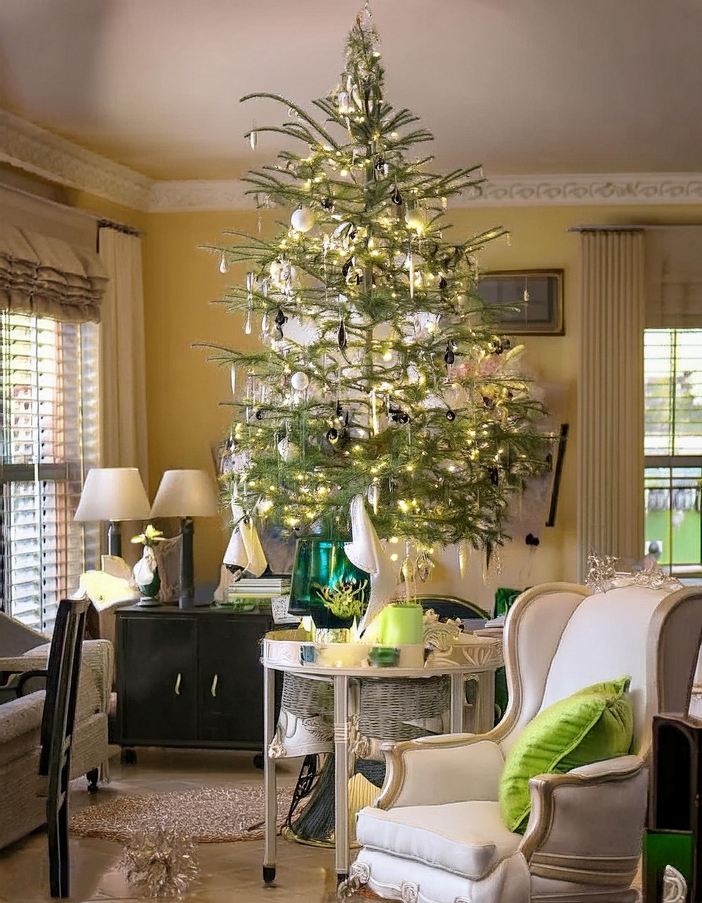 Vintage Decor for Christmas Trees
