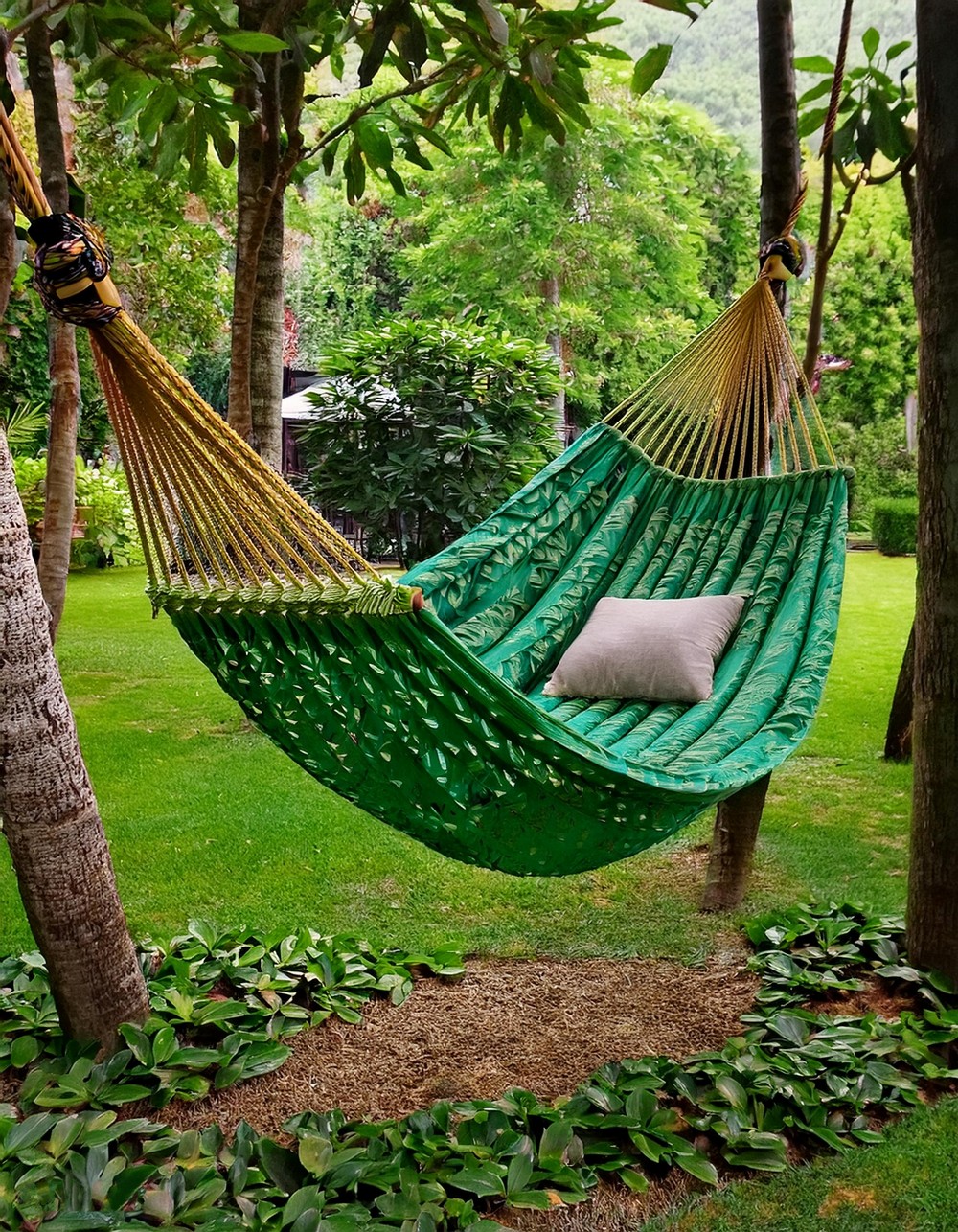 Nature-Inspired Hammock with Leaf Patterns