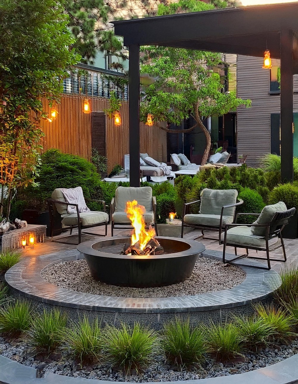 Utilize Metal Fire Pits for Durability and Style