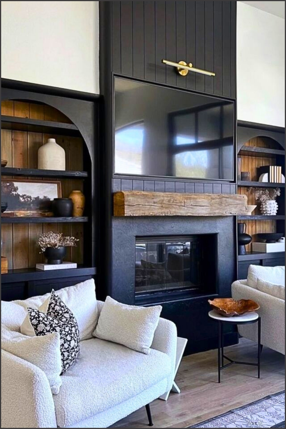 Modern Architectural Contrast